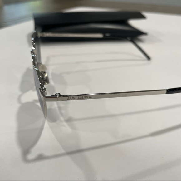 New Saint Laurent LOULOU Mirror Heart Shaped Sunglasses Silver w/ silver lenses - Picture 5 of 13